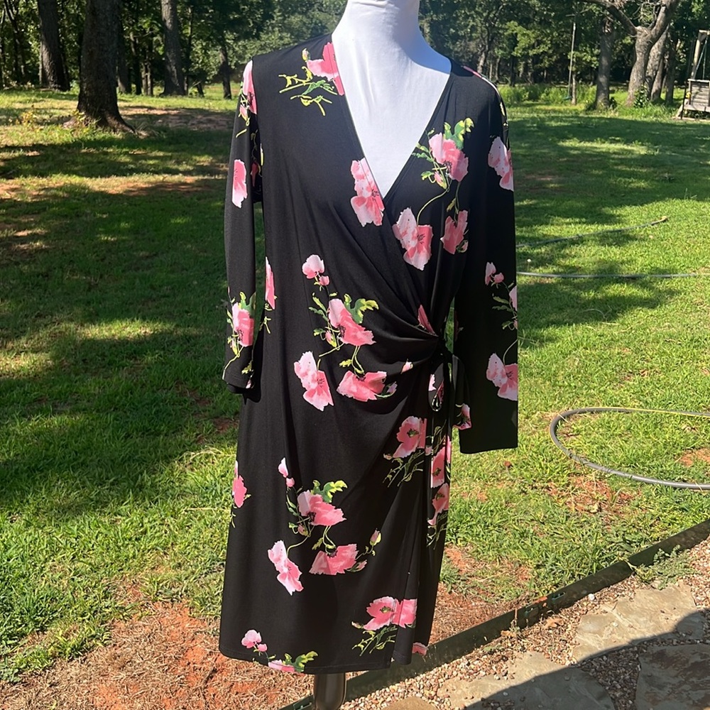 ANNE KLEIN … BLACK FLORAL PRINT DRESS ……452 - Picture 2 of 12